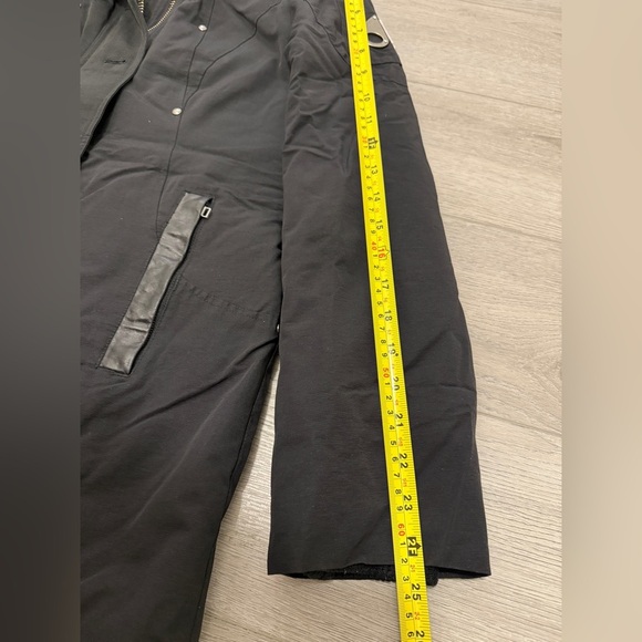 Moose Knuckle Winter Jacket Black Women’s Medium - Picture 13 of 13